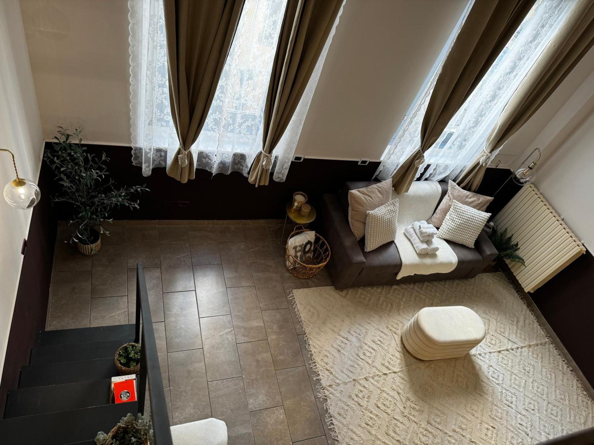 Regina Milano In Verona - Sky Tv, Wifi E Breakfast Box Apartman Kültér fotó